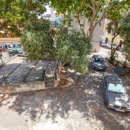 Bright 1bdr Minutes From The Tagus River Apartman *